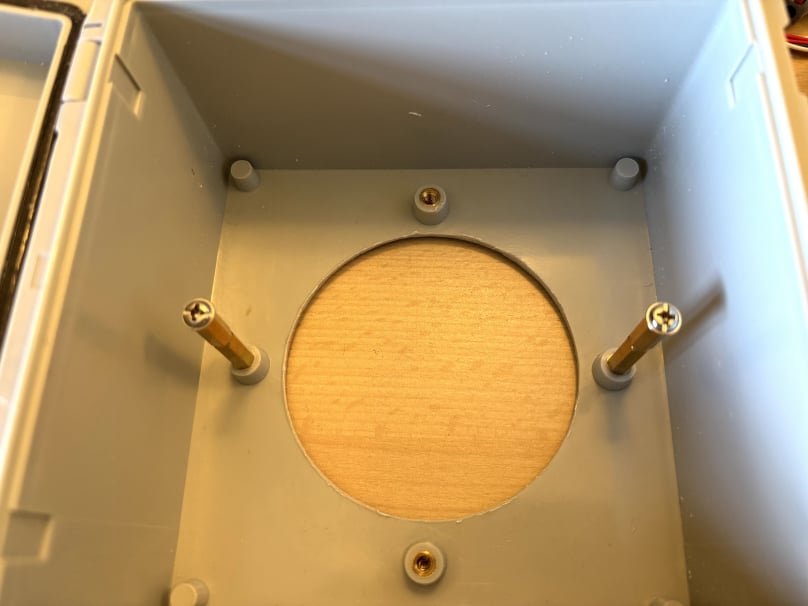 Standoff screws